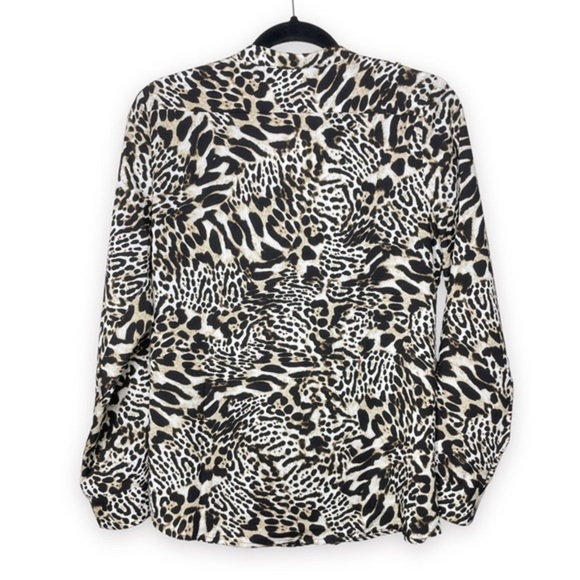 Calvin Klein Size S Leopard Animal Print Lightweight Collarless Button Down - Picture 2 of 13